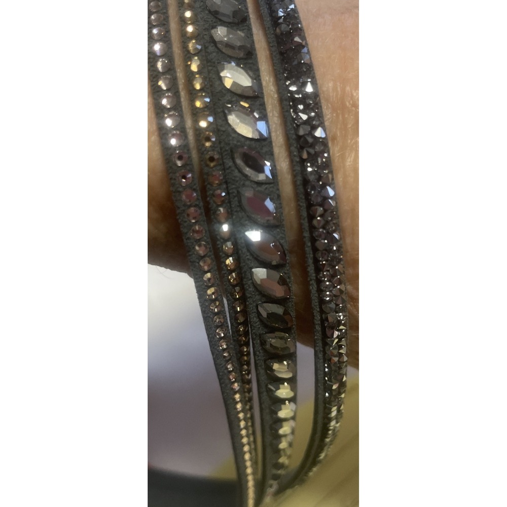 Gray Leather Crystal Wrap Bracelet Bling Dazzle Snap Closure - Picture 7 of 9